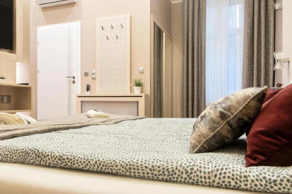 Budapest Revay Apartments Bagian luar foto