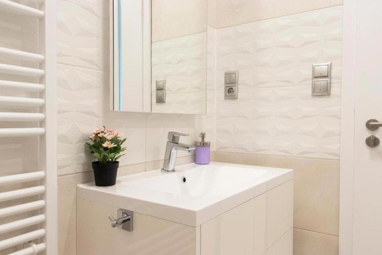 Budapest Revay Apartments Bagian luar foto