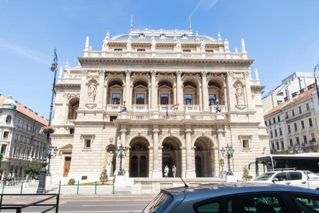 Budapest Revay Apartments Bagian luar foto